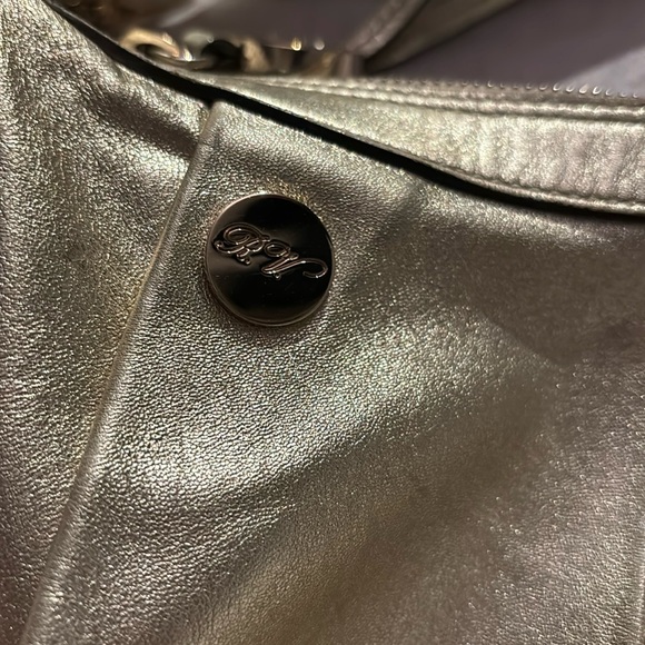 ROGER VIVIER GOLD LEATHER BAG - Picture 4 of 16